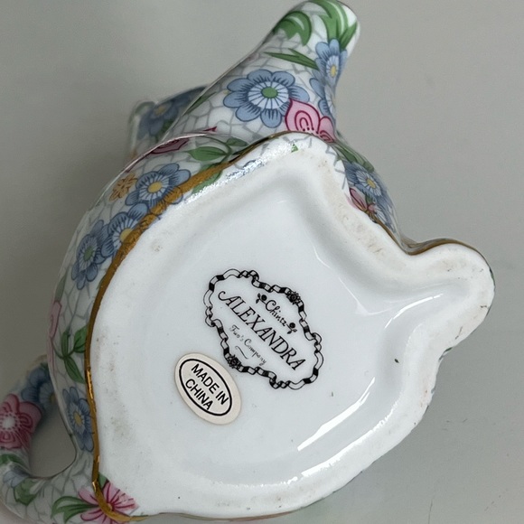 Chintz Alexandra Two’s Company Porcelain Floral Cat Mini Pitcher Creamer - Picture 5 of 9